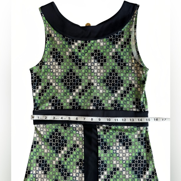 Tory Burch 100% Silk Dress M Navy Blue Green Chain Link Print Boat Neck Gold Zip - Picture 7 of 9